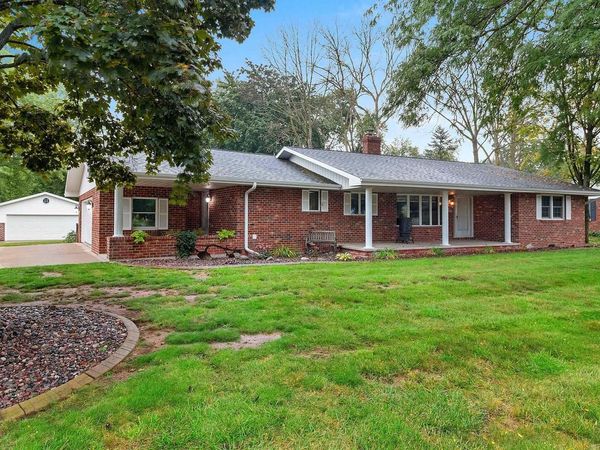 608 WOODSIDE DRIVE, Seymour, WI 54165