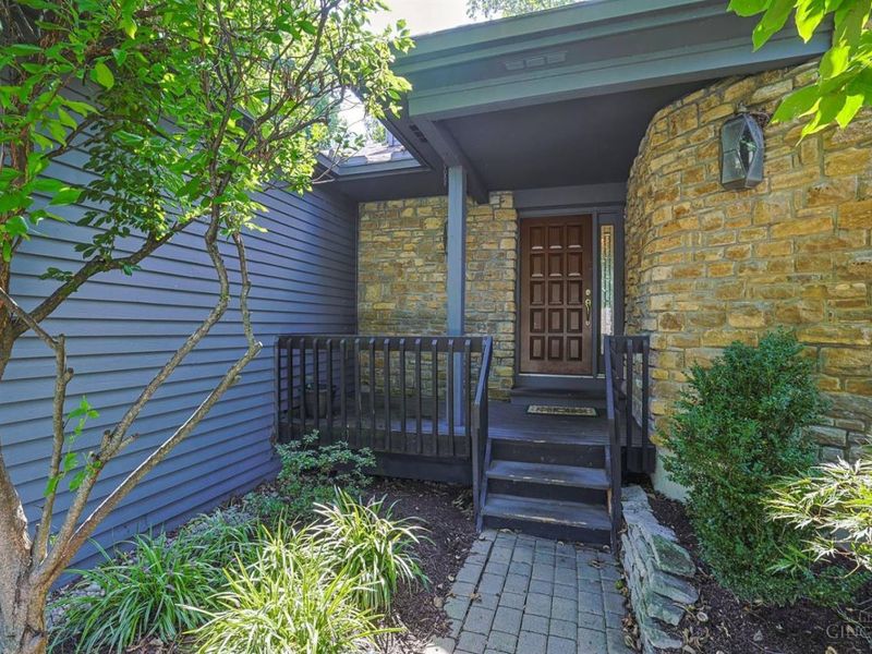 116 Bentwood Court, Blue Ash, OH 45241 Photo 2