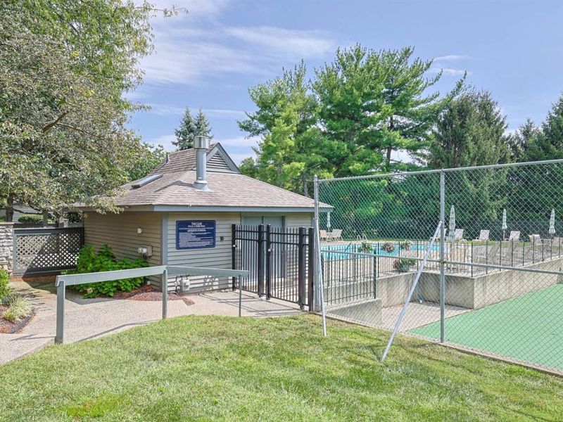 116 Bentwood Court, Blue Ash, OH 45241 Photo 41