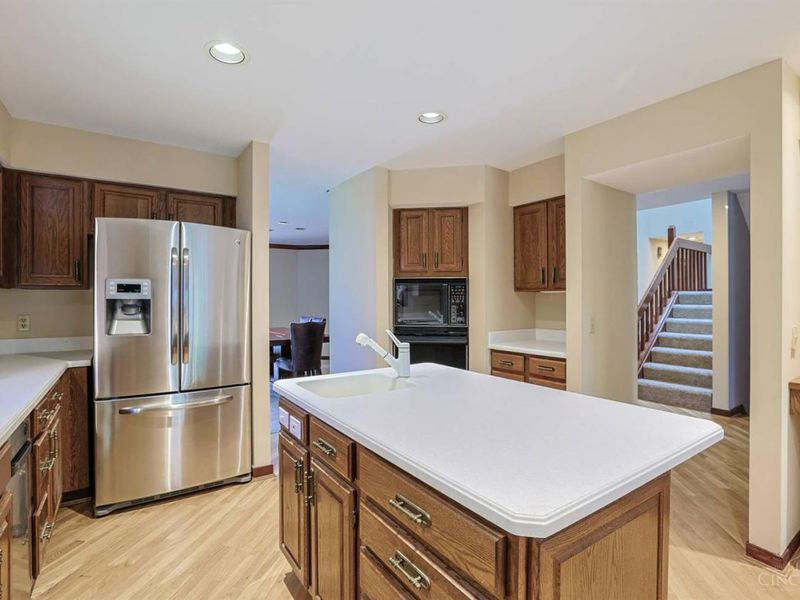 116 Bentwood Court, Blue Ash, OH 45241 Photo 9