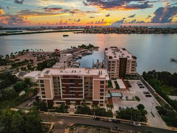 920 N OSCEOLA AVENUE , Unit 605, CLEARWATER, FL 33755