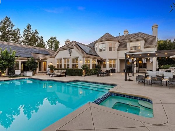 3019 E Ruby Hill Dr, Pleasanton, CA 94566