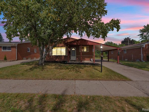 27330 Midway Street , Dearborn Heights, Mi 48127
