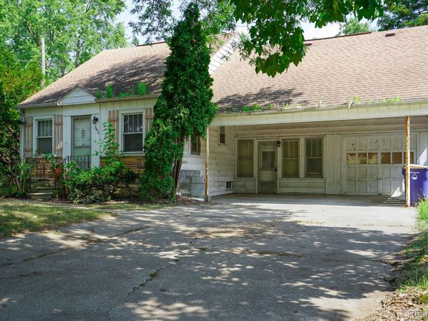 2476 Voorheis Road , Waterford Township, Mi 48328