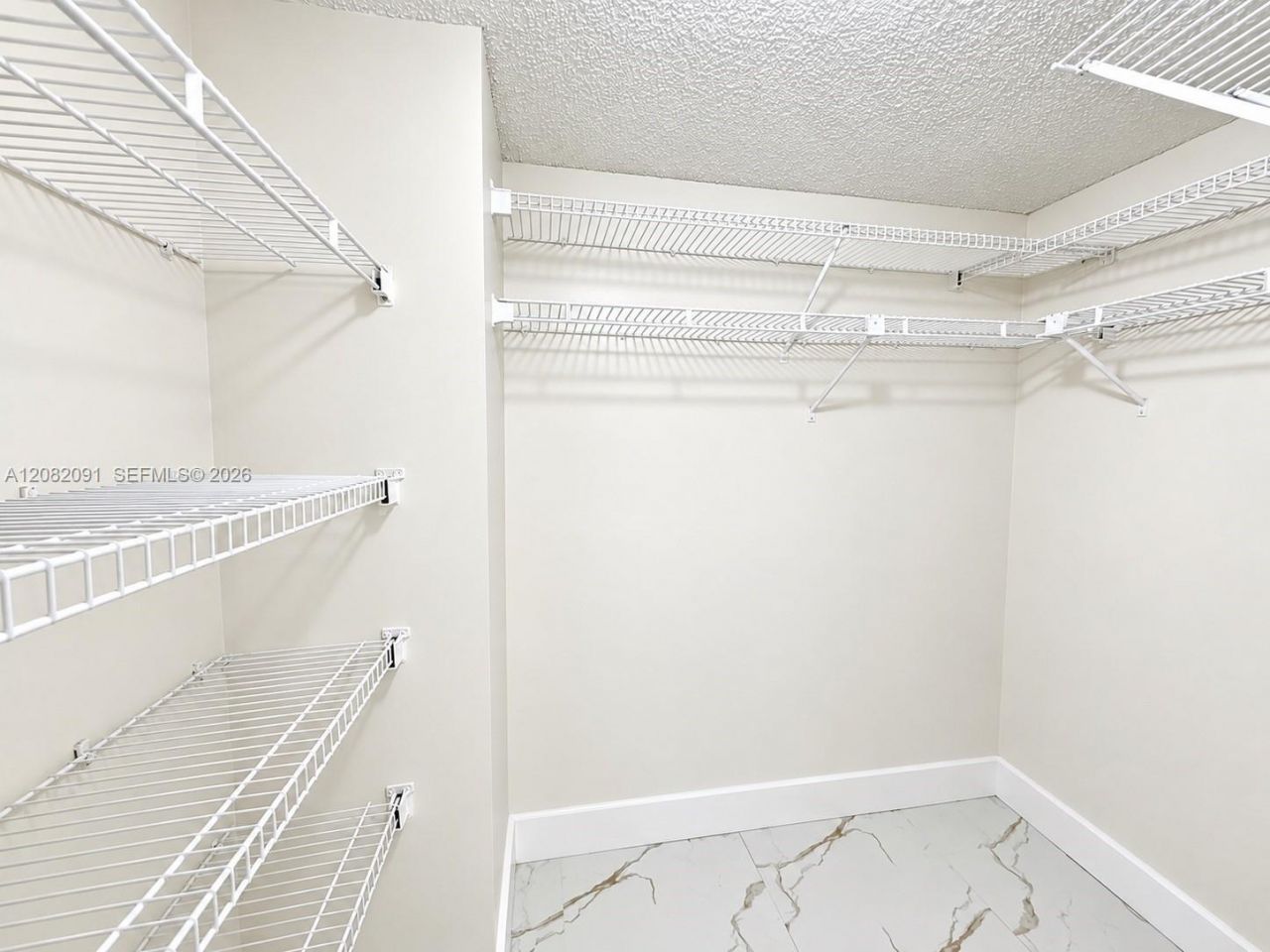 8660 NW 5th Ter, Unit 15-103, Miami, FL 33126 Photo