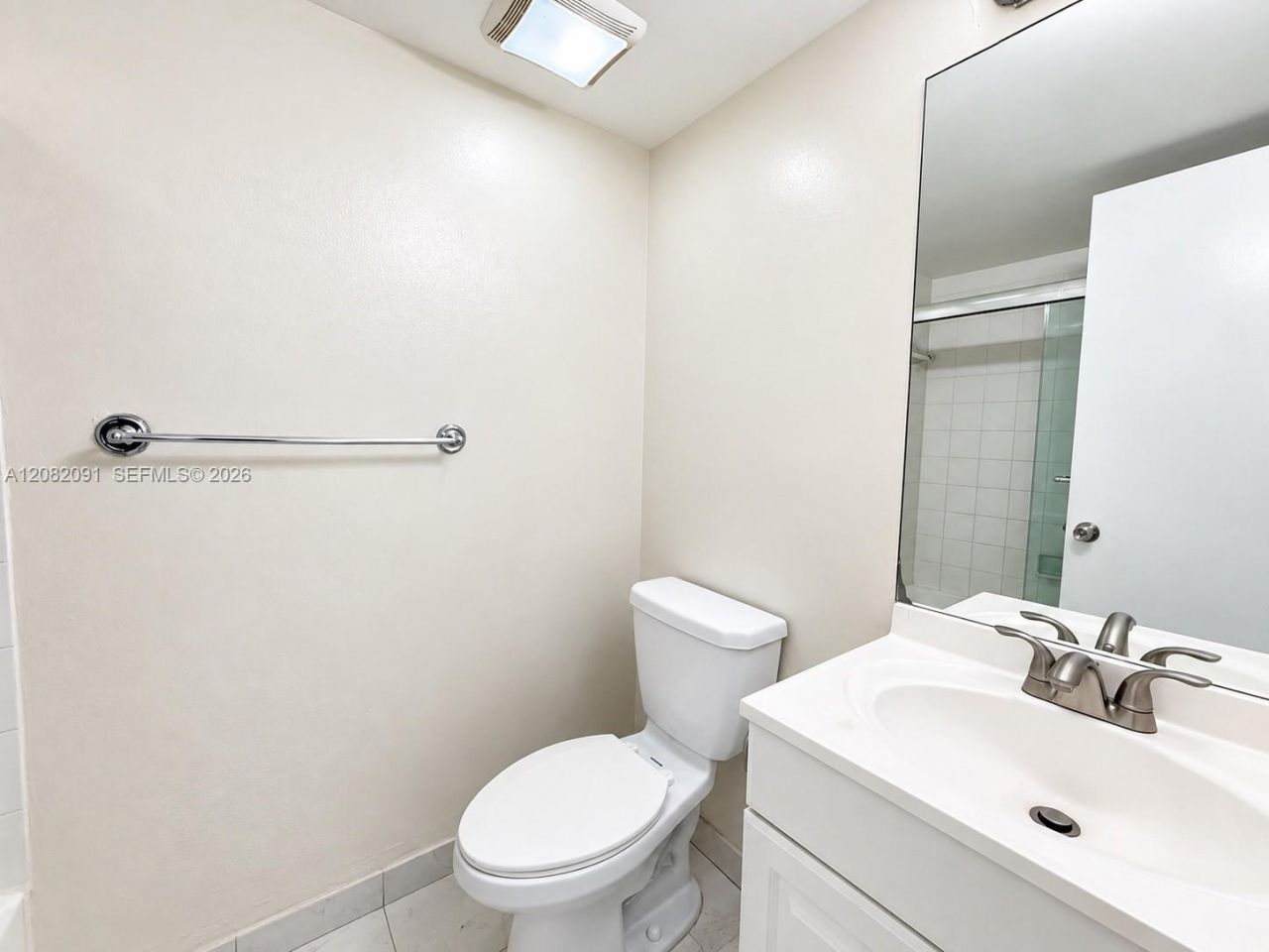 8660 NW 5th Ter, Unit 15-103, Miami, FL 33126 Photo