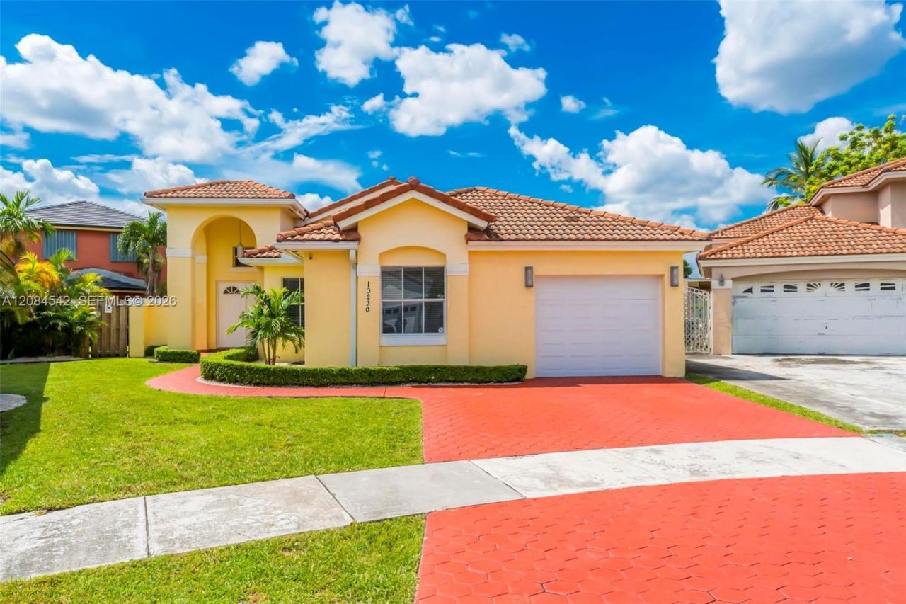 13230 NW 8th Ter, Miami, FL 33182 Photo