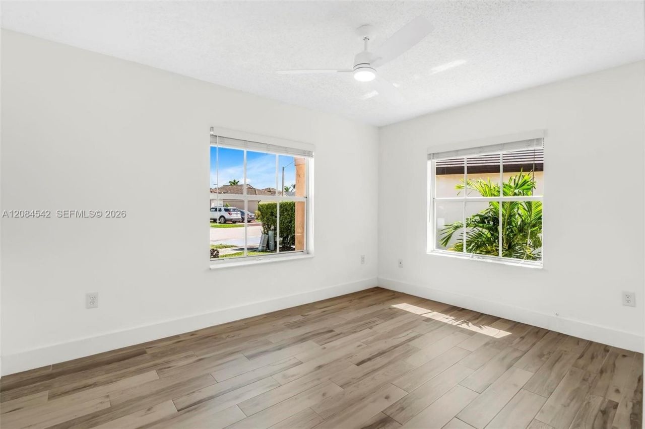 13230 NW 8th Ter, Miami, FL 33182 Photo
