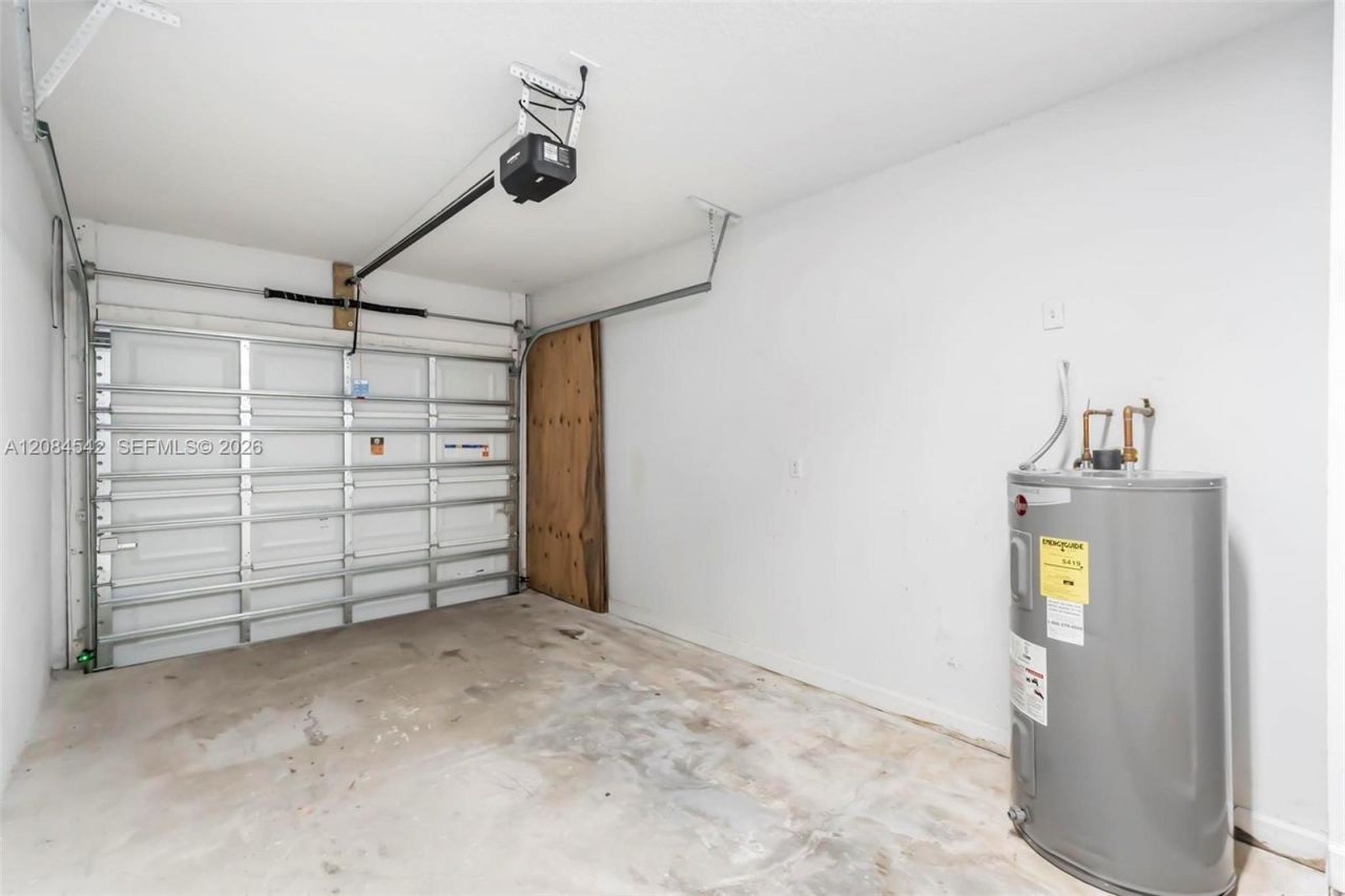 13230 NW 8th Ter, Miami, FL 33182 Photo