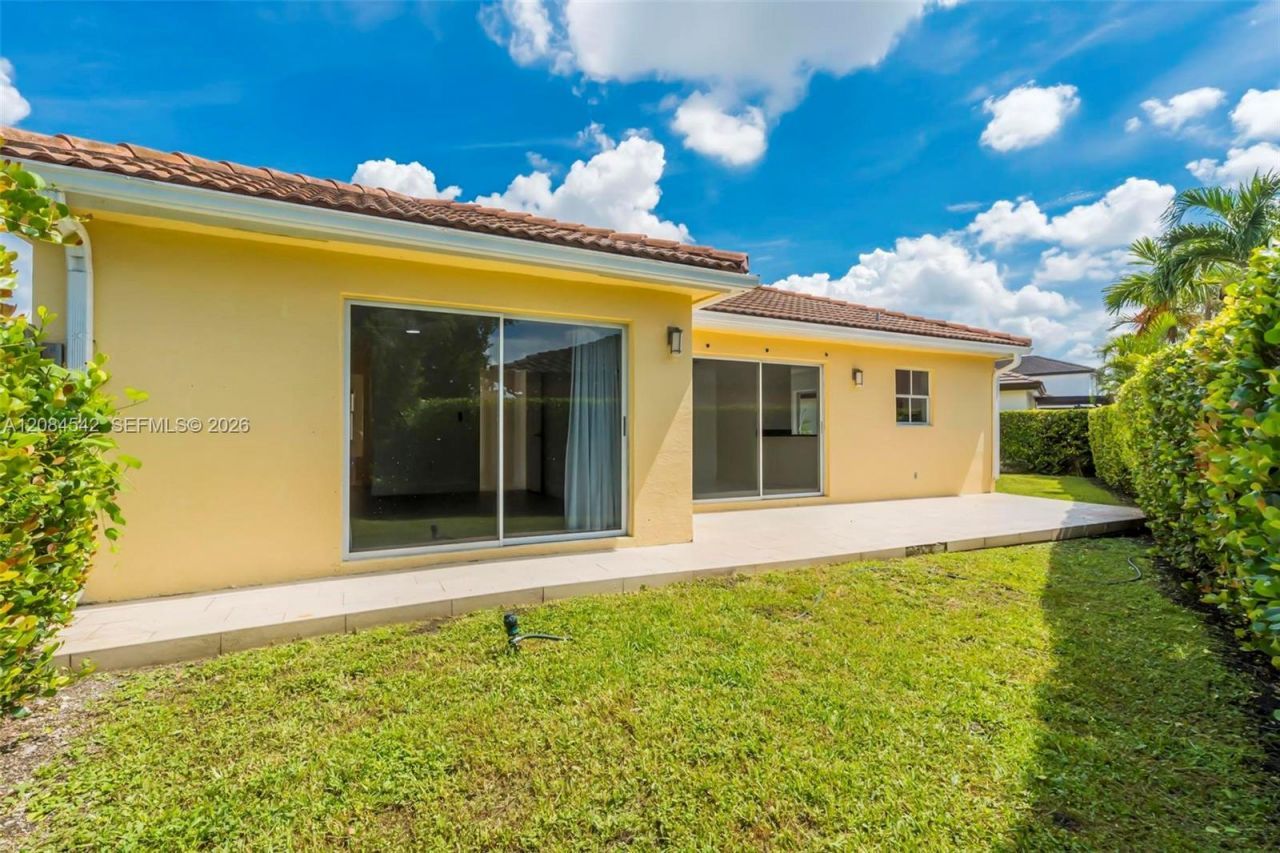 13230 NW 8th Ter, Miami, FL 33182 Photo