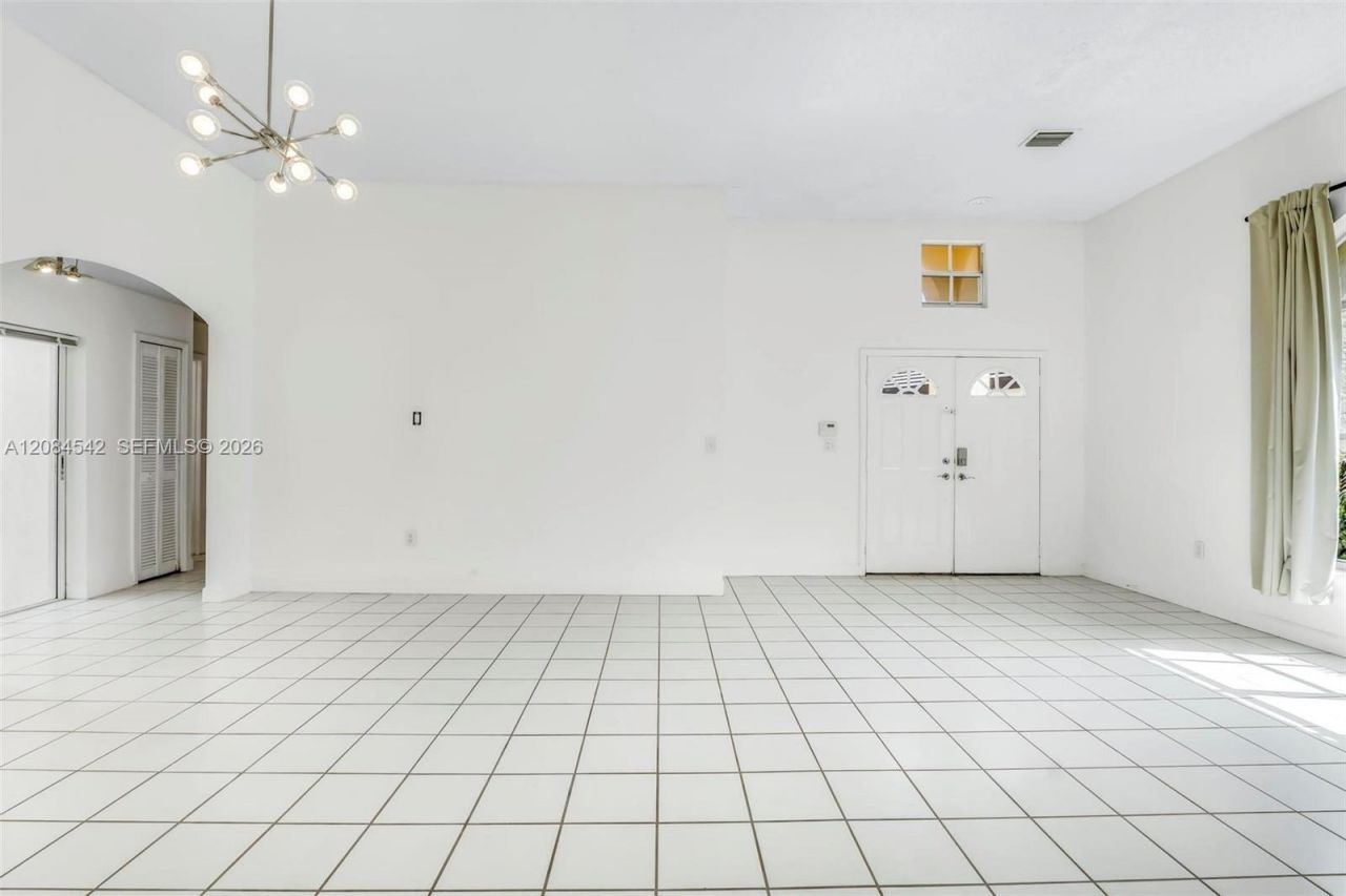 13230 NW 8th Ter, Miami, FL 33182 Photo