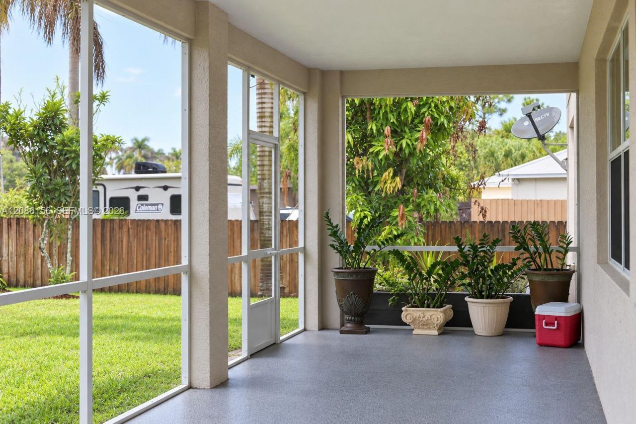1626 SW Mackenzie St, Port Saint Lucie, FL 34953 Photo