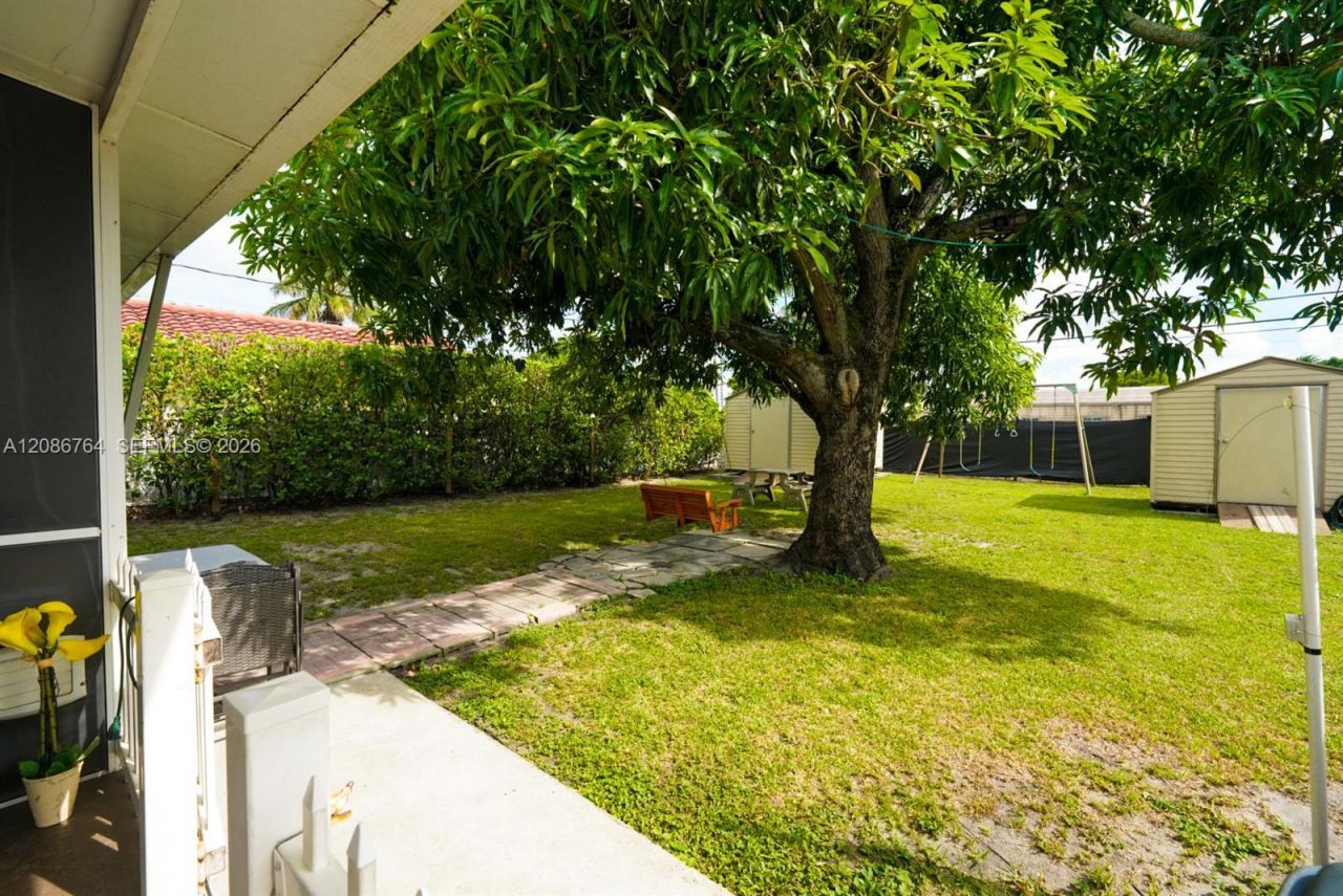 358 E 45th St, Hialeah, FL 33013 Photo