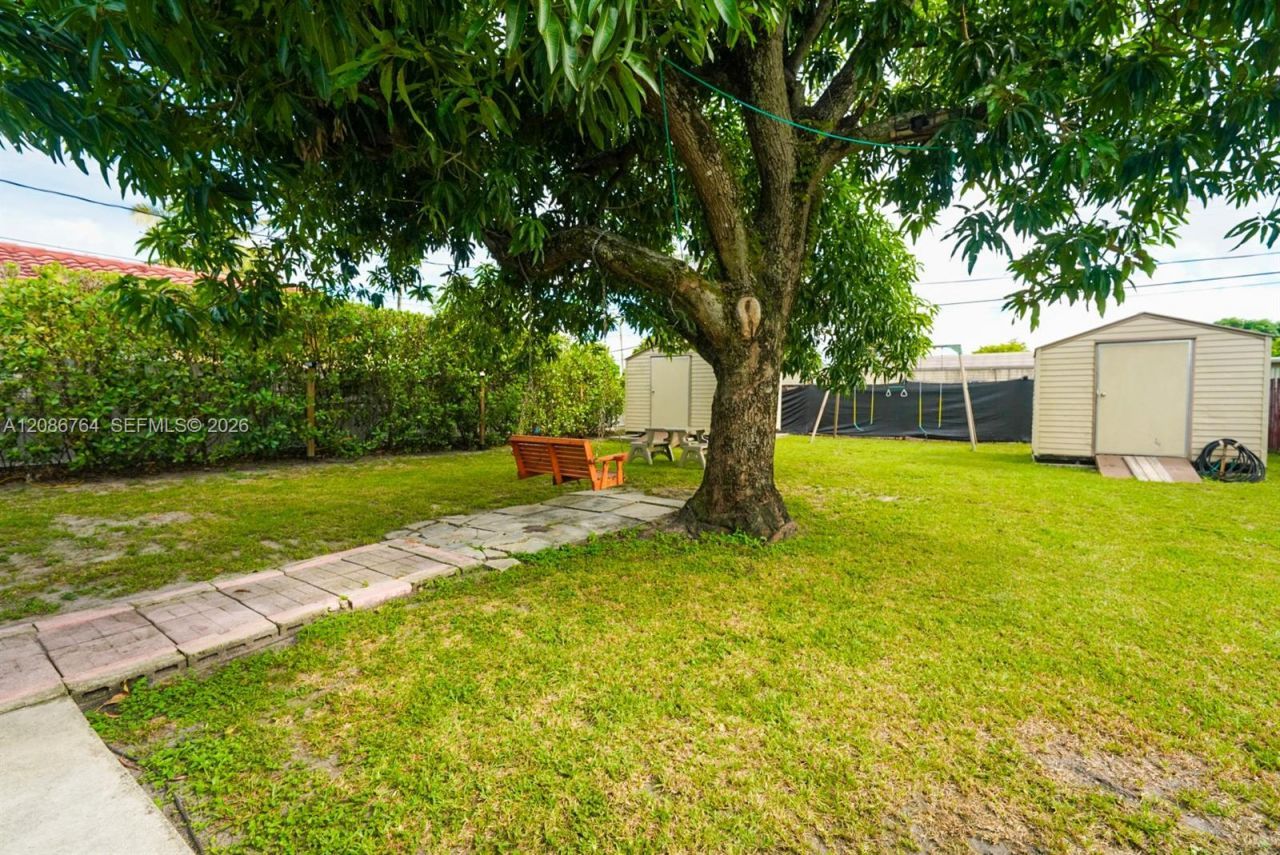 358 E 45th St, Hialeah, FL 33013 Photo