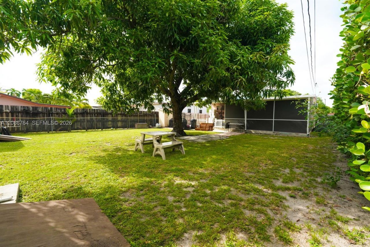 358 E 45th St, Hialeah, FL 33013 Photo