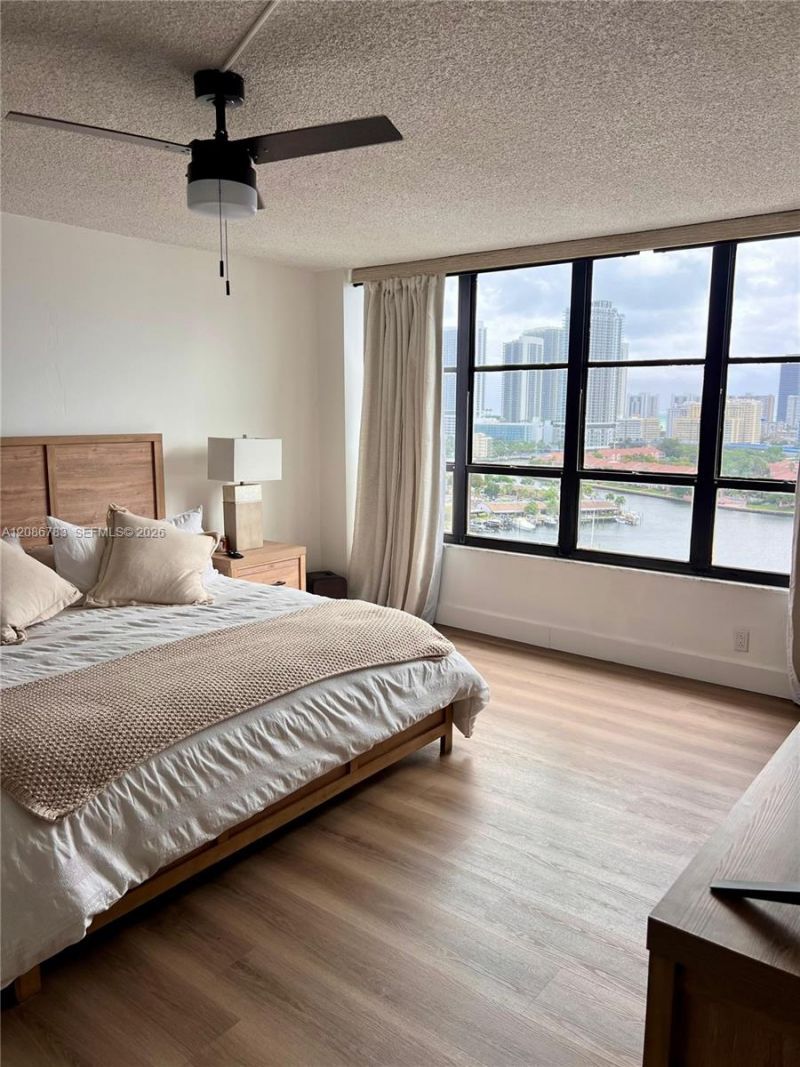 600 Three Islands Blvd, Unit 1621, Hallandale Beach, FL 33009 Photo