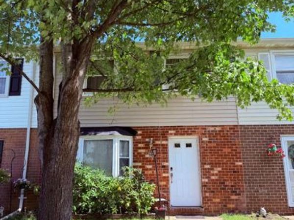 10 HILLSIDE COURT, WESTMINSTER, MD 21157