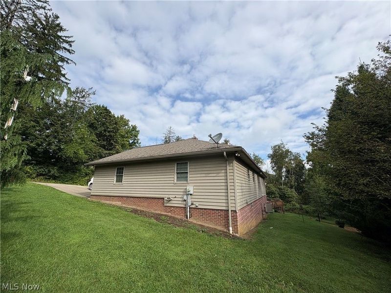 104 Kell Lane, Saint Clairsville, OH 43950 Photo 6
