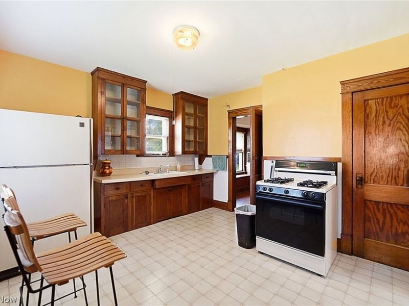 4474 Turney Road, Cleveland, OH 44105 Photo 7