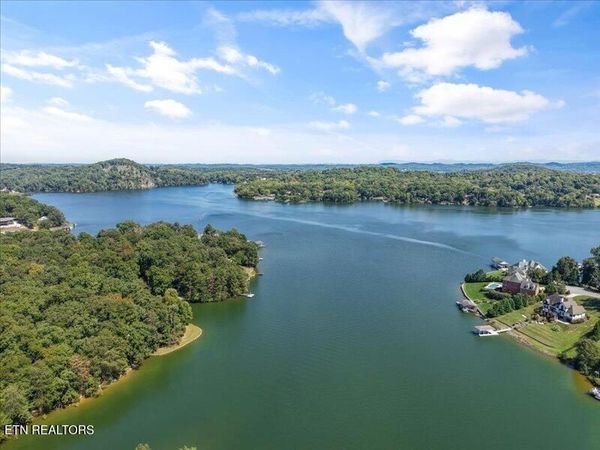 1794 Lakeland Drive, Lenoir City, TN 37772