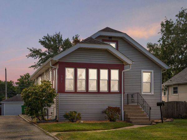 331 W Brookfield Street , Lombard, IL 60148