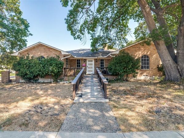 1717 Douglas Drive , Garland, TX 75041