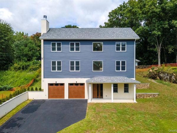 65 Dutch Street , Montrose, NY 10567