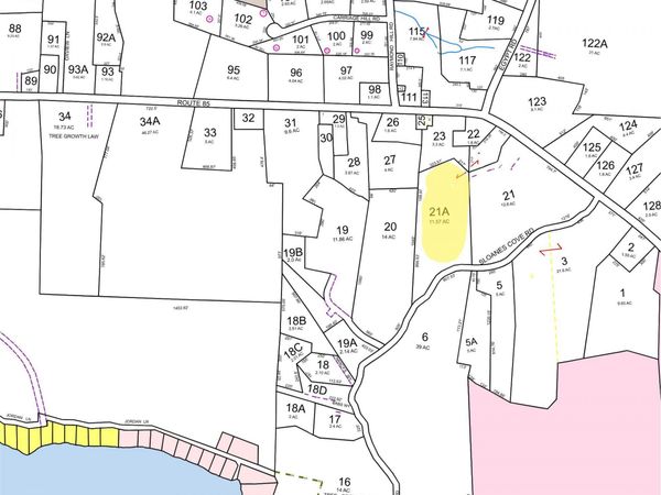 M10, L21A Sloans Cove Road, Raymond, ME 04071