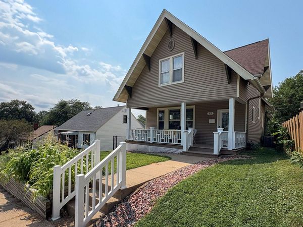 63 Nevada Street, Dubuque, IA 52001