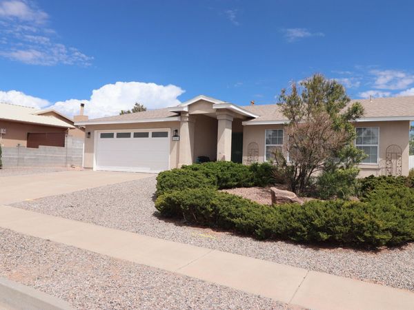 7043 Clark Hills Drive NE, Rio Rancho, NM 87144