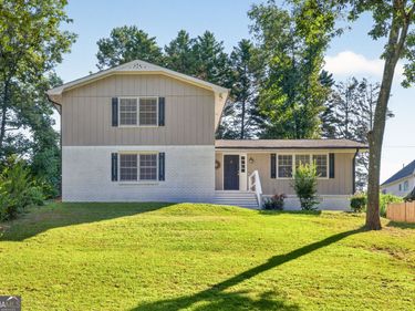 3717 Leisure Court, Buford, GA 30519