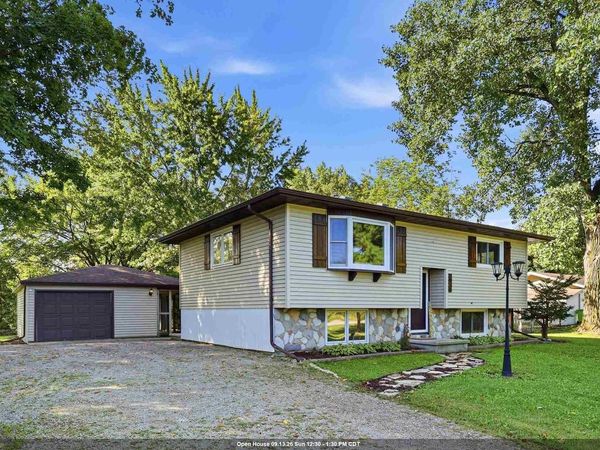 1931 SKY RANCH AVENUE, Oshkosh, WI 54904