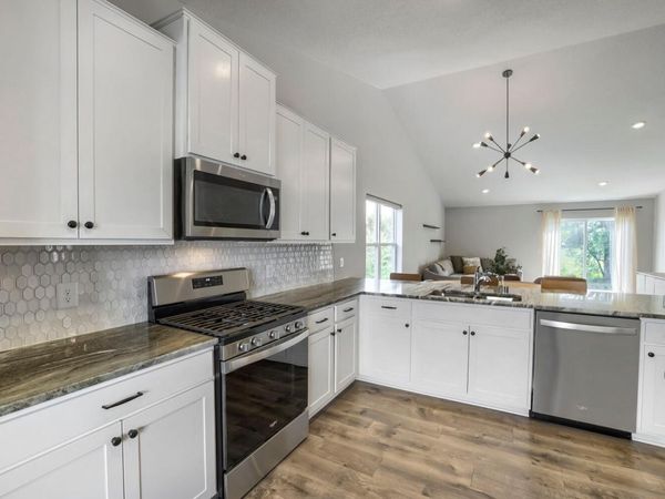 8154 182nd Street W, Lakeville, MN 55044