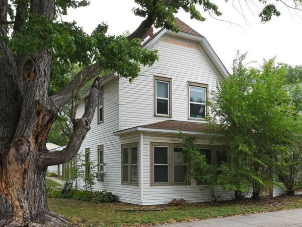 681 Old Highway 8 NW, New Brighton, MN 55112