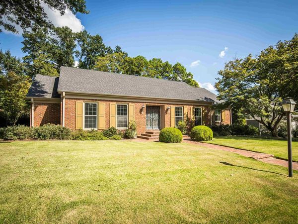 530 WILD CHERRY CV, Memphis, TN 38117