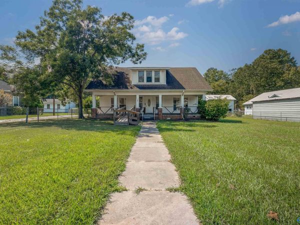 345 North River Street, Centre, AL 35960