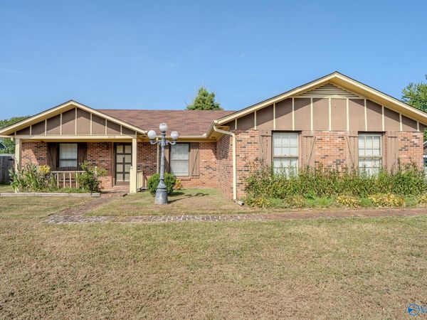 2210 Westmeade Drive SW, Decatur, AL 35603