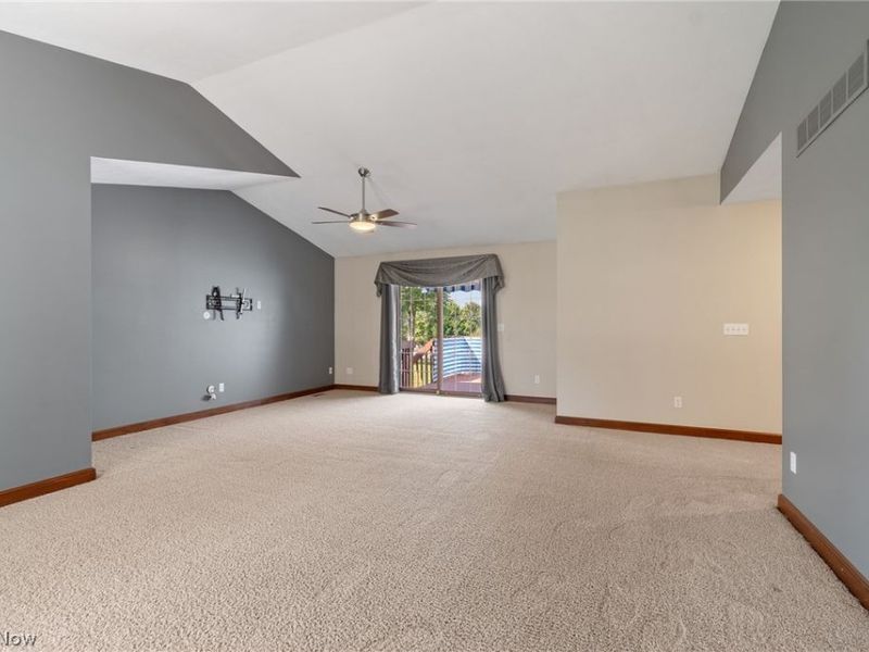 860 Arroyo Drive, Barberton, OH 44203 Photo 18