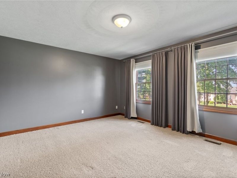 860 Arroyo Drive, Barberton, OH 44203 Photo 31