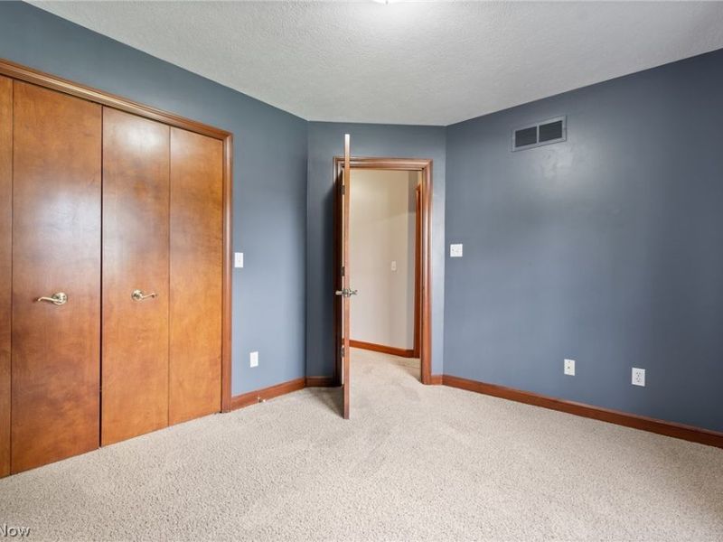860 Arroyo Drive, Barberton, OH 44203 Photo 34
