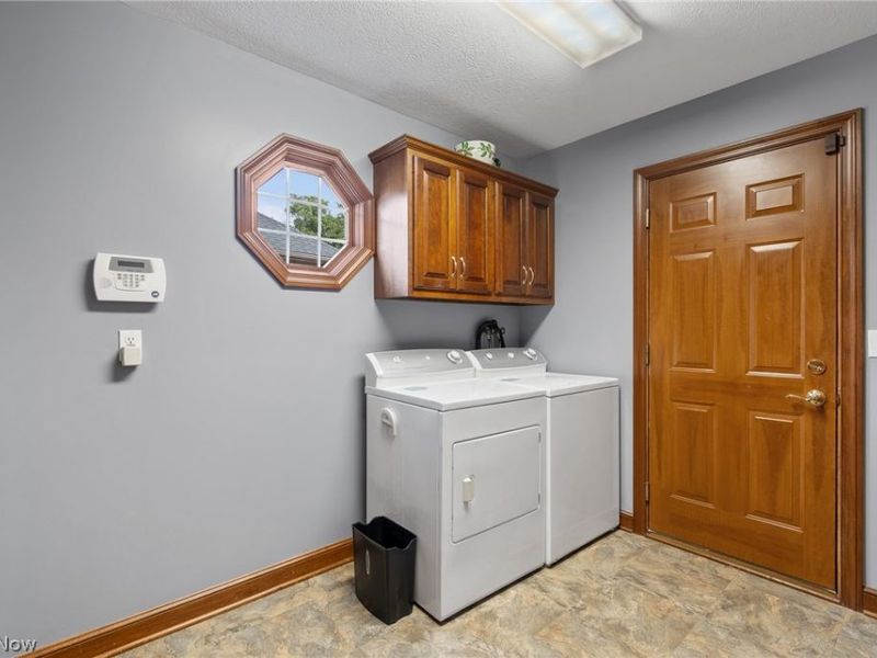 860 Arroyo Drive, Barberton, OH 44203 Photo 38