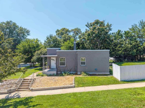 603 W 18th Street, Cedar Falls, IA 50613