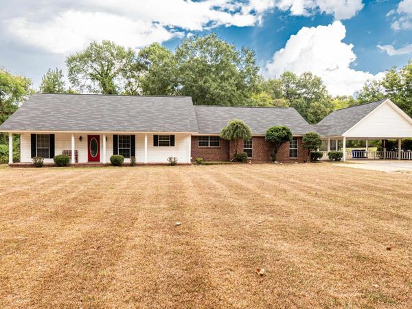 895 Agnes Rd, El Dorado, AR 71730