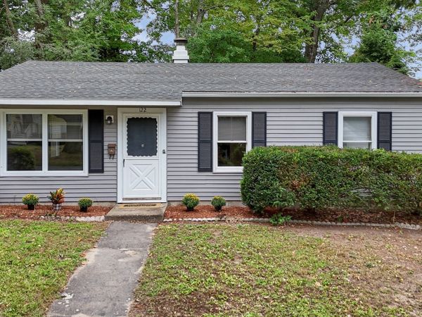 122 Fetherston Ave, Lowell, MA 01852