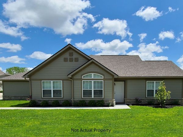 704 Olde Creek Drive , Newark, OH 43055