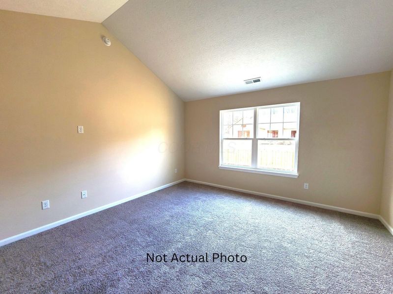 704 Olde Creek Drive, Newark, OH 43055 Photo 13