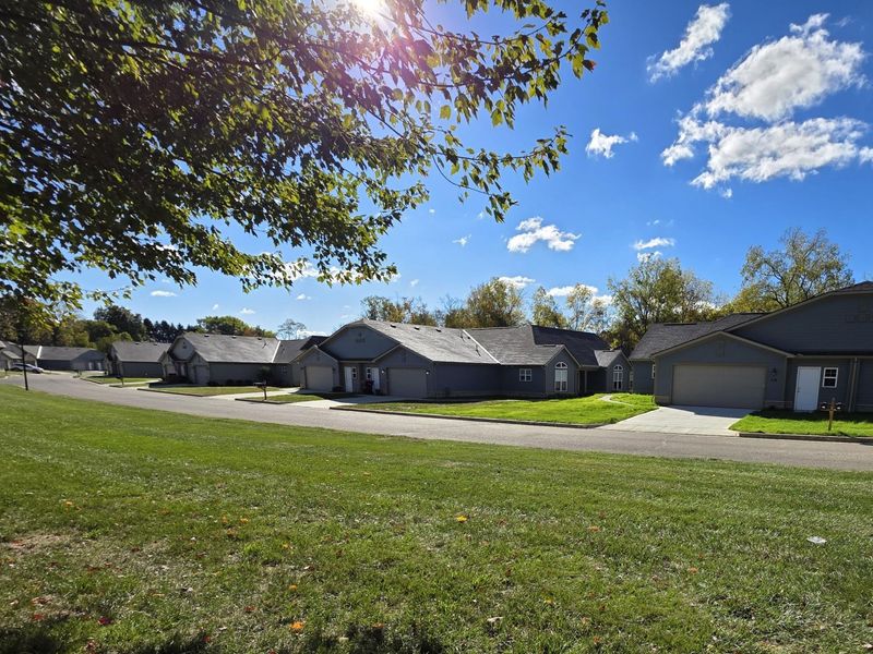 704 Olde Creek Drive, Newark, OH 43055 Photo 15