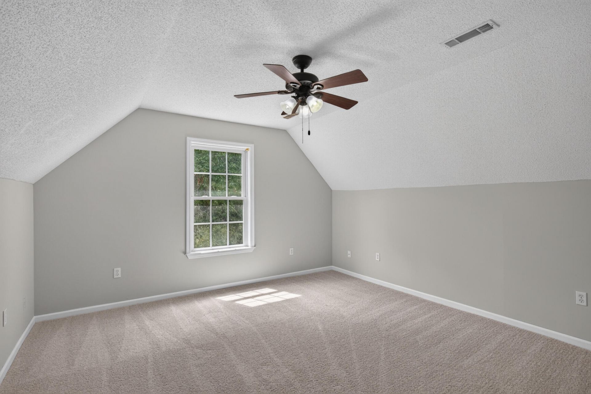1003 Striper Avenue Photo 19