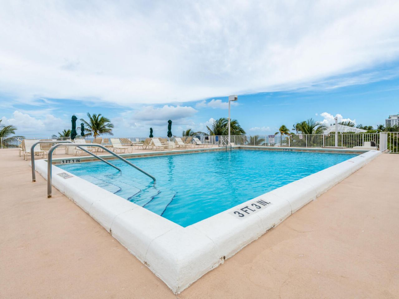 111 Briny Avenue, Unit 2409, Pompano Beach, FL 33062 Photo