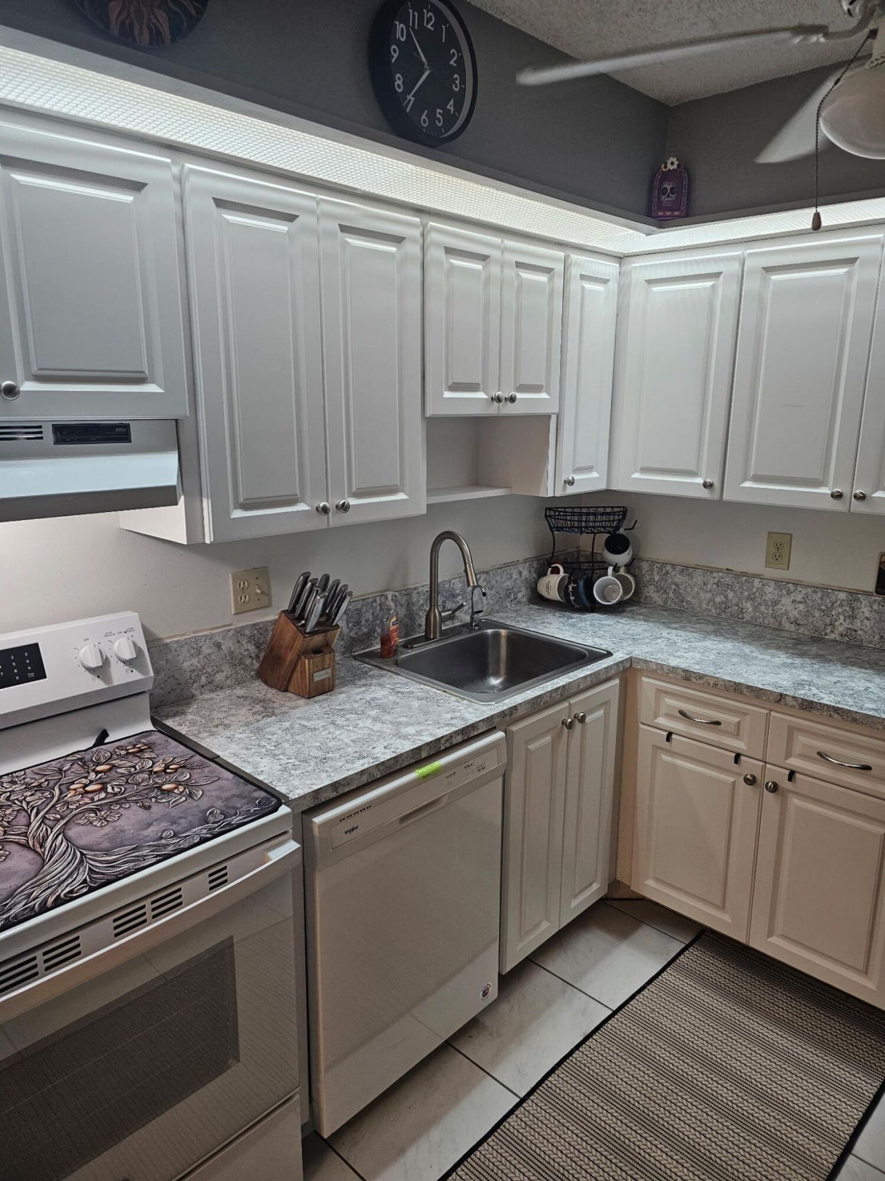 9919 N Belfort Circle, Unit 105, Tamarac, FL 33321 Photo